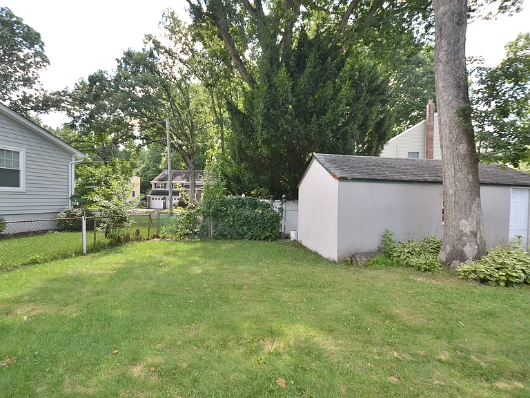 22 Tulip Ct — Photo 11
