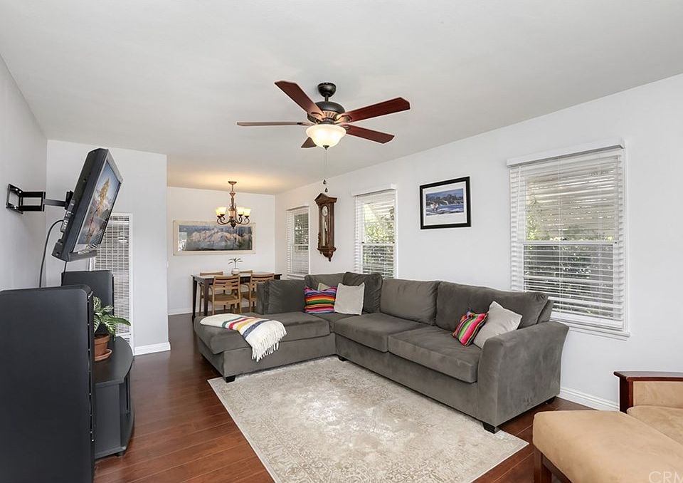 1st image of 418 W Saint Gertrude Pl