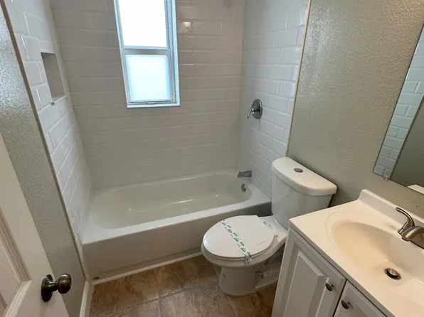 2507 Avenue L, Fort Pierce, FL 34947