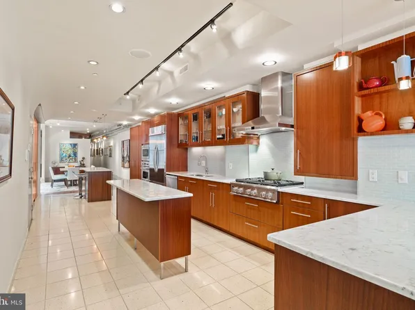 1606 Chestnut St Unit 2, Philadelphia, PA 19103