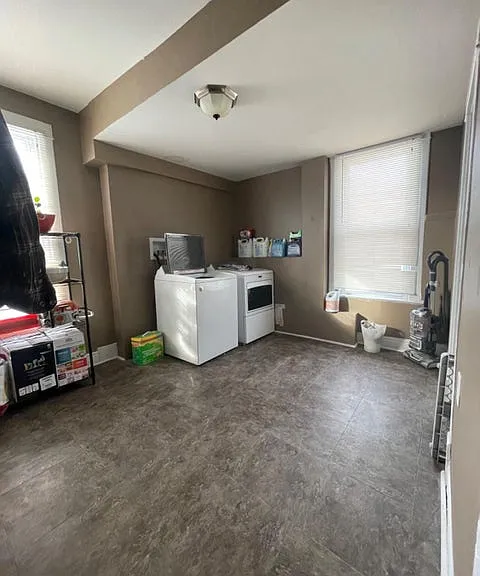 4228 Magoun Ave #2 — Photo 6