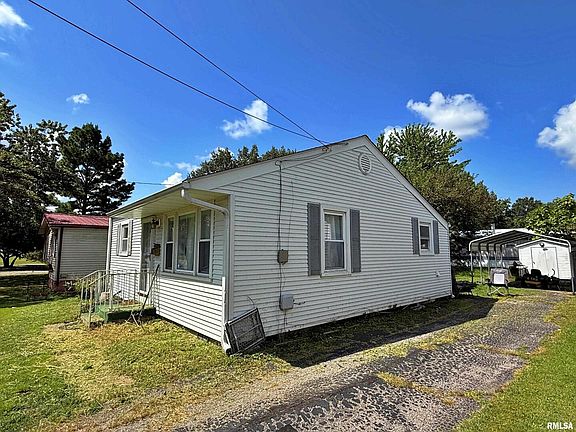 5th image of 1603 Ferry St