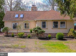 1404 Oxmead Rd, Burlington, NJ 08016