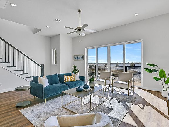 4th image of 4409 Anthony Court Ln