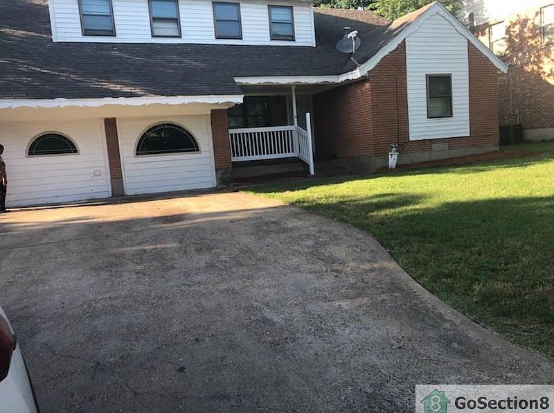 1st image of 2435 Cliff Teen Ct