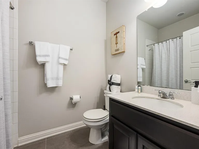13800 Lyndhurst St #222 — Photo 26