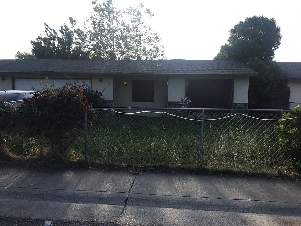 1st image of 3741 Moonbeam Dr