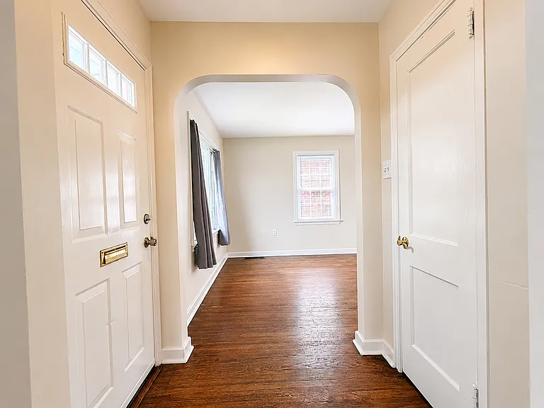 430 Brimmer Ave — Photo 3