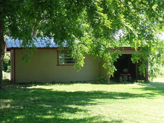 5th image of 15936 Hilltop Dr