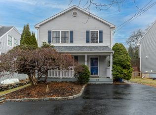 25 Hale St, Westport, CT 06880