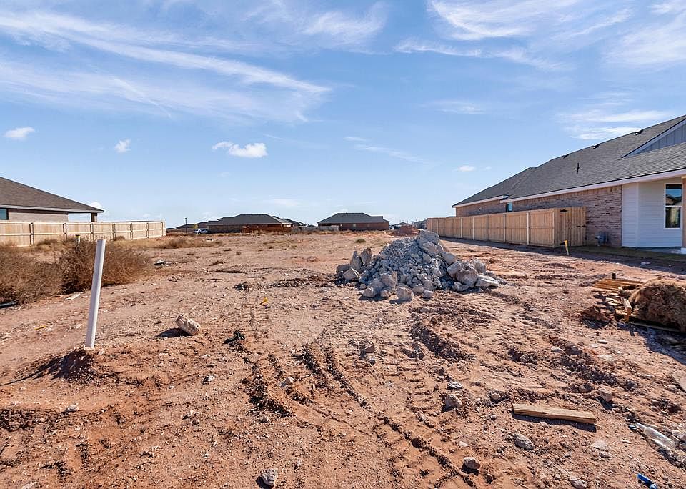 1st image of 1324 Loess St