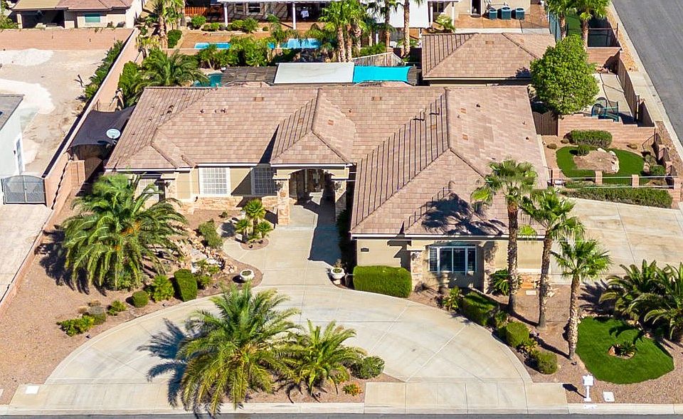 1st image of 200 W Desert Rose Dr