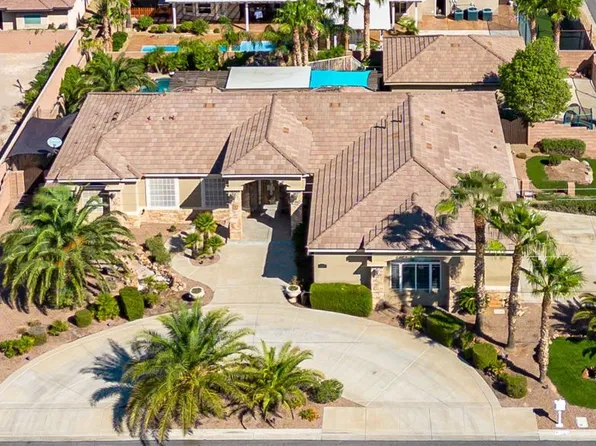 200 W Desert Rose Dr, Henderson, NV 89015
