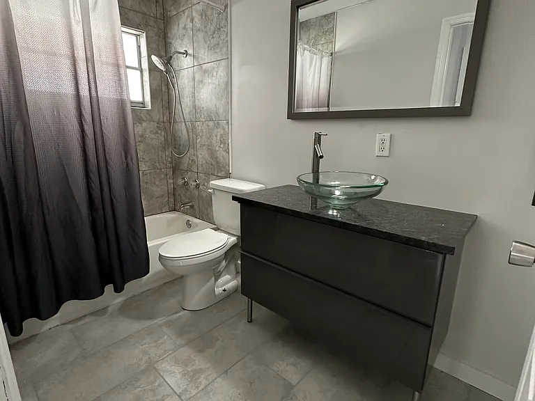 4910 Chancellor St NE — Photo 9