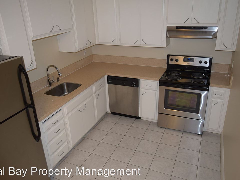 1st image of 939 Villa Ave APT 2