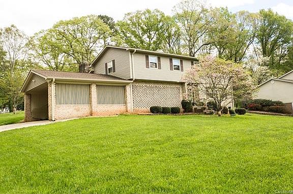 2nd image of 6638 Pencade Ln