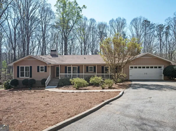 150 Willow Woods Rd, Social Circle, GA 30025