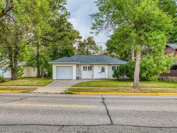 2114 Birchmont Dr NE, Bemidji, MN 56601