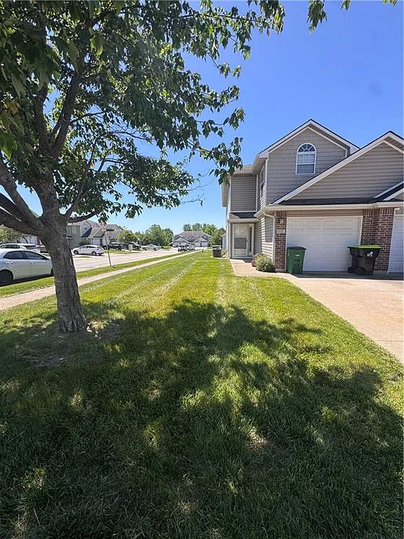 3 bed, 1450 sqft, $1,750 — Photo 1