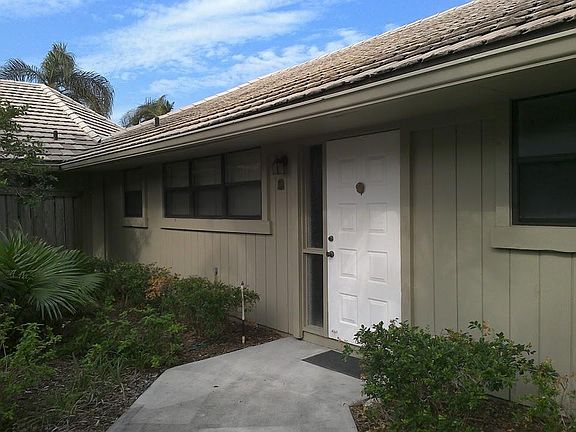 4th image of 1127 E Seminole Ave APT 30D