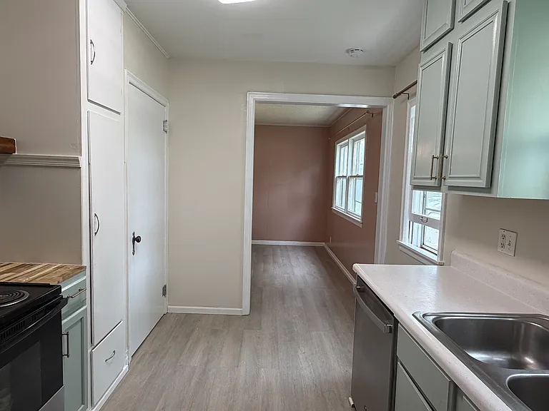 513 N Carrie St — Photo 11