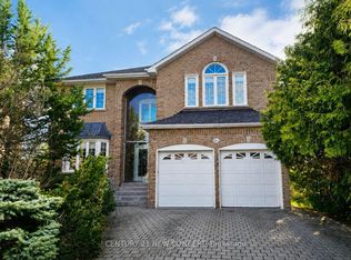 38 A Avonlea Pl, Richmond Hill, ON L4B 3N8