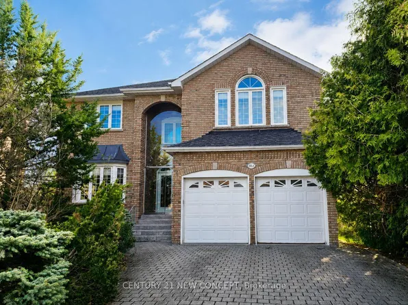 38 A Avonlea Pl, Richmond Hill, ON L4B 3N8