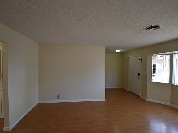 3rd image of 2041 San Angelo St