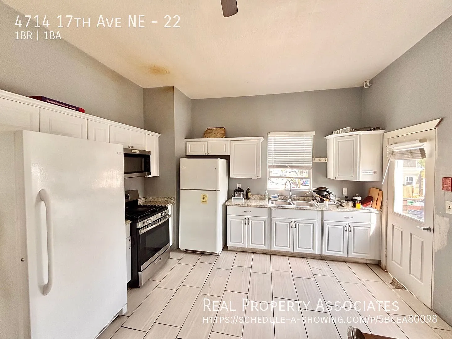 Room For Rent In The University District Flexible Lease Terms! *Shared Living* — Photo 4