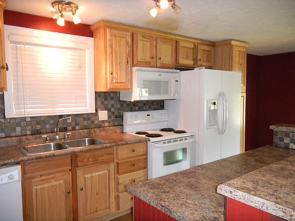 3rd image of 1027 Ponderosa Cir