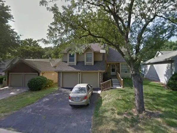 12419 W 82nd Ter, Lenexa, KS 66215