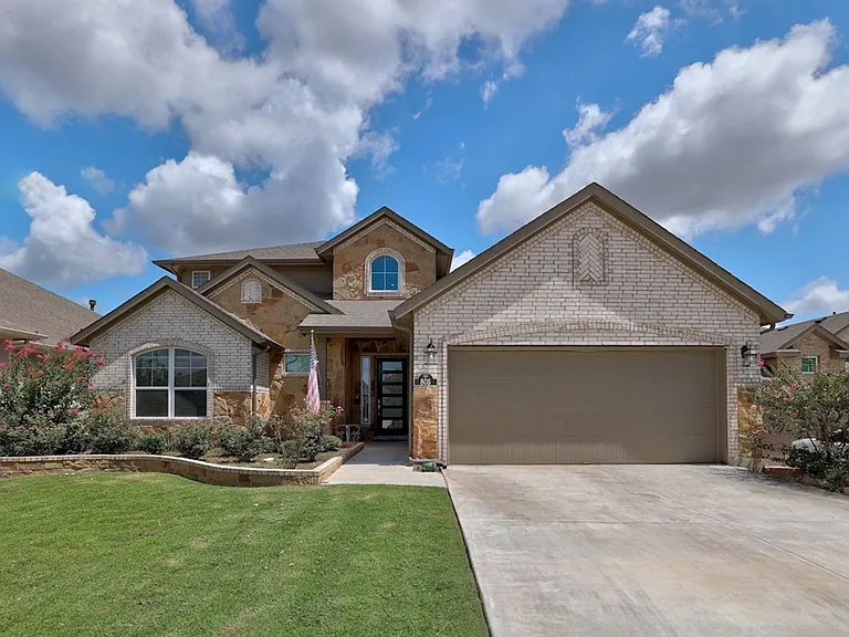 805 Karst Cv — Photo 2