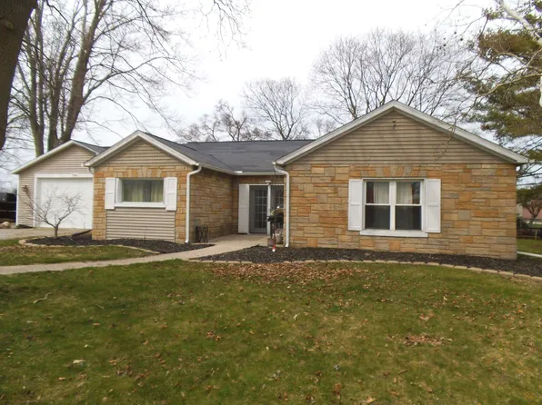 3183 E North Union Rd, Bay City, MI 48706