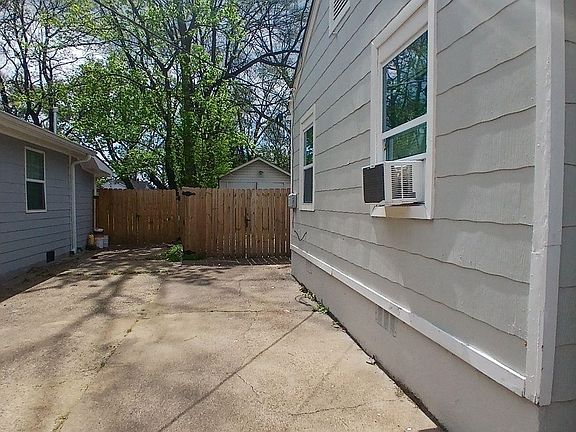 3rd image of 3693 Tutwiler Ave
