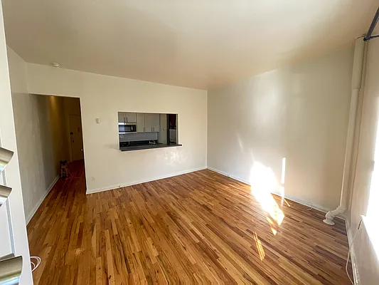 Rented by City Connections Realty | media 12