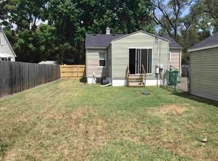 19560 Darden Rd, South Bend, IN 46637