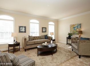 7669 Oak Field Ct, Springfield, VA 22153