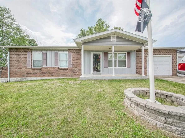 1322 Pershing Dr, Rolla, MO 65401