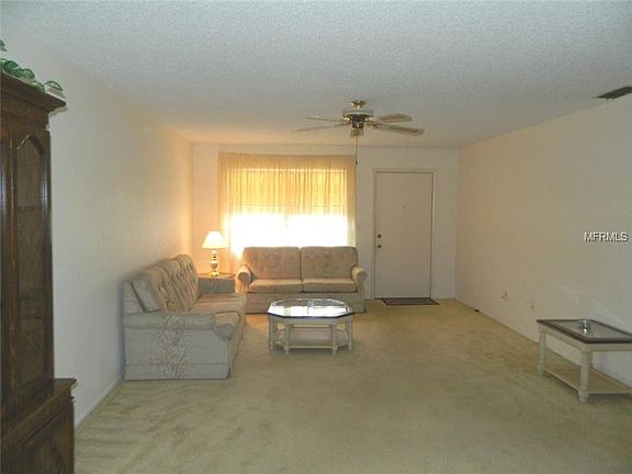 4th image of 5980 80th St N Unit 203
