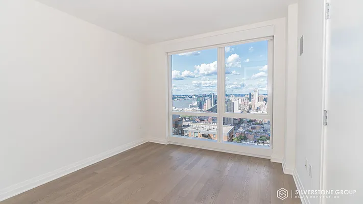 Rented by Silverstone Group USA Corp. | media 54