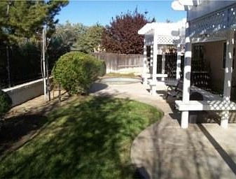 Private back yard with in ground hot tub