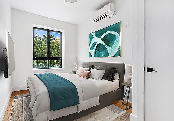 5th image of 12 Belvidere St APT 2B