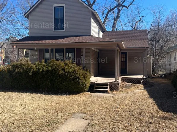 112 Allison St, Newton, KS 67114