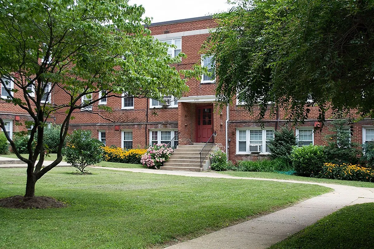 Building Photo - Lee Albemarle Apartments