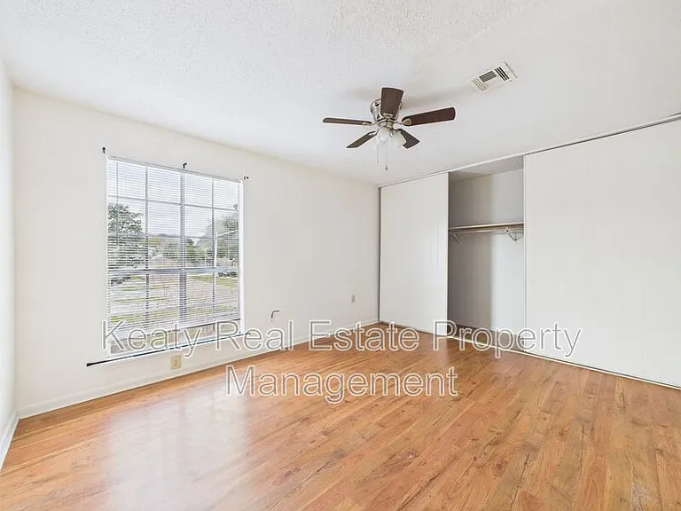407 Fox Run Ave #2 — Photo 14