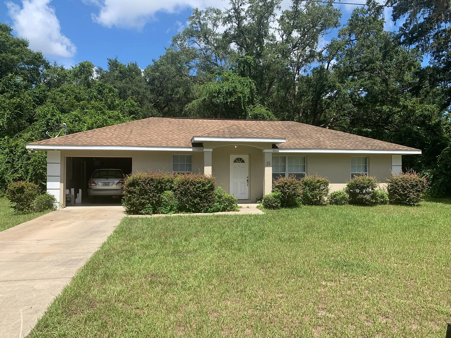 3 bed, 1080 sqft, $1,900 — Photo 1