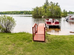 128 Lakeshore Dr, Middleton, NH 03887