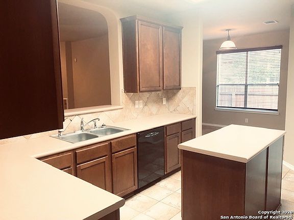 2nd image of 2629 Cloverbrook Ln
