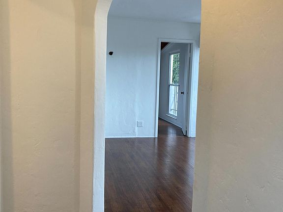 2nd image of 4423 Ellenwood Dr