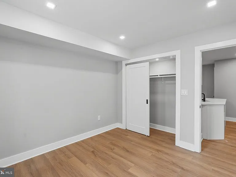 1301 Somerset Pl NW — Photo 17